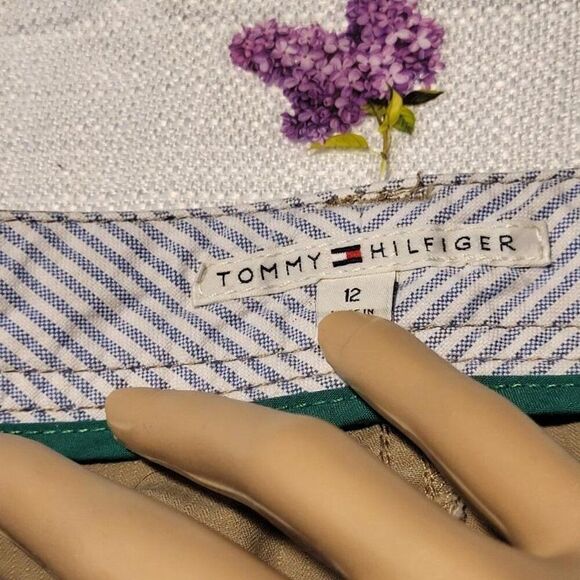 Tommy Hilfiger, Not Worn, Women's, Tan Chino Shorts, Size 12 - Picture 8 of 8